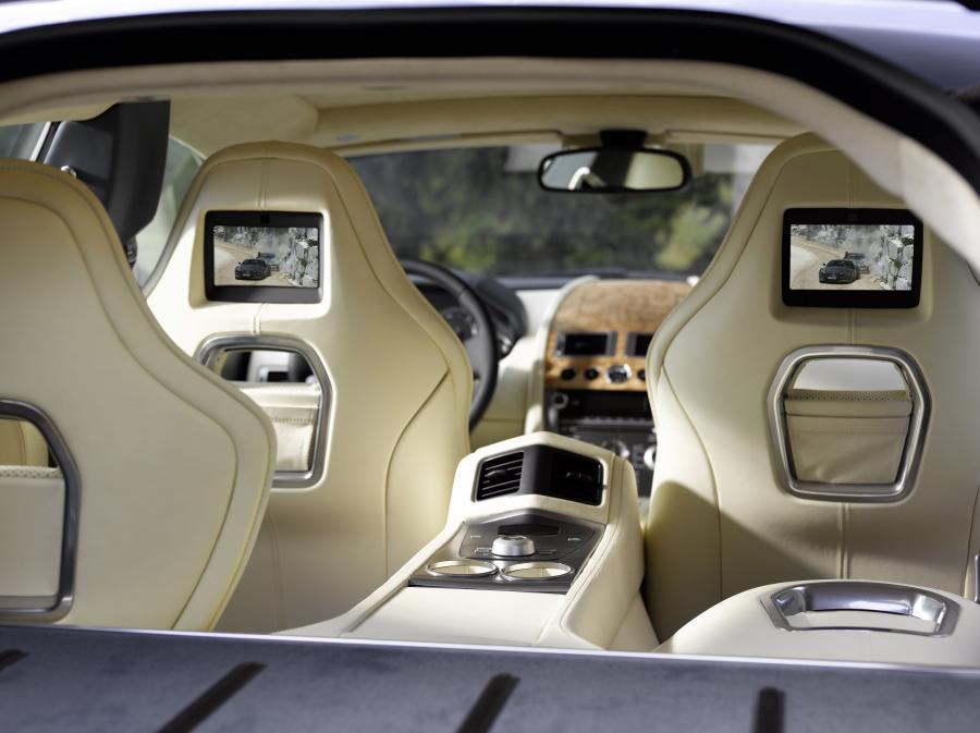 Интерьер Aston Martin Rapide 2010 года  (фото 123 из 190)